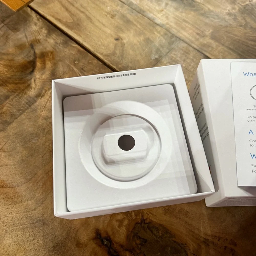 Google Nest Thermostat. Like new. Missing screws and wall plate. Cheap price!!